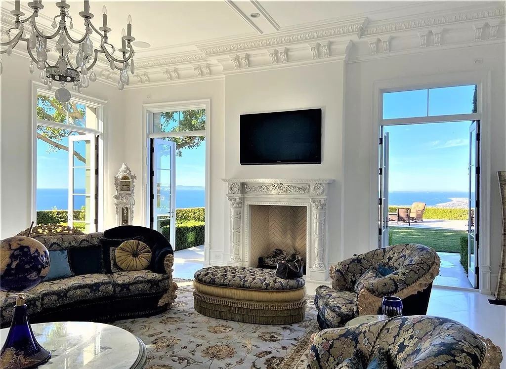 Spectacular Newport Coast Villa in the Ultra Prestigious Crystal Cove Community Asking for 41998000 14