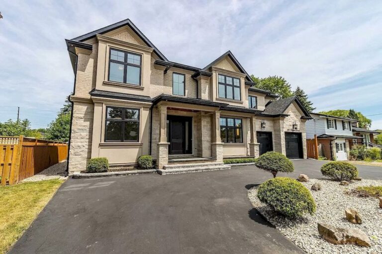 This C$3,700,000 House is The Perfect Combination Of  Style, Space, Finishes And Value in Ontario