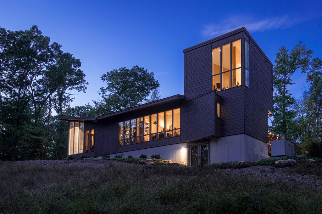 The Selah House, an Environmentally Engaged Home by Duvall Decker