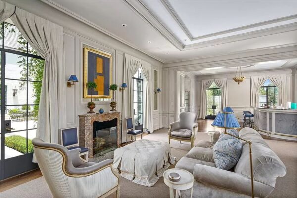 $17.95m Villa In Houston Showcases The Epitome Of Timeless Elegance