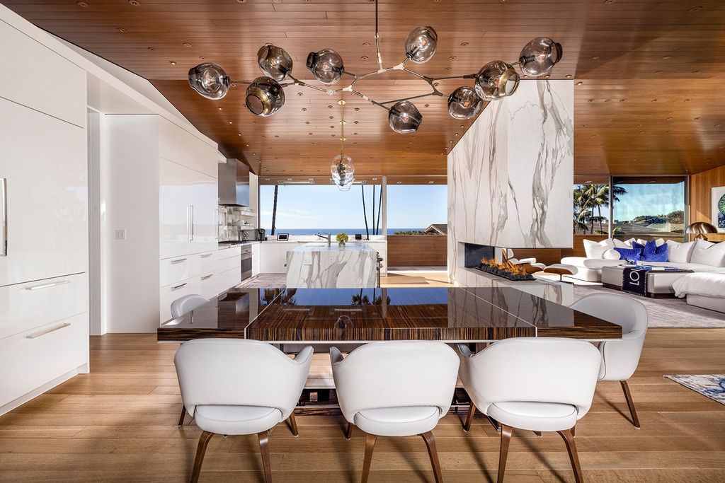 The Laguna Beach Home is a soft contemporary jewel box of an ocean retreat represents coastal cool living at its finest now available for sale. This home located at 2538 Monaco Dr, Laguna Beach, California