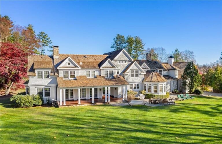 This $3,599,000 Exceptional Shingle-style Colonial Exceeds Your Expectations in Connecticut