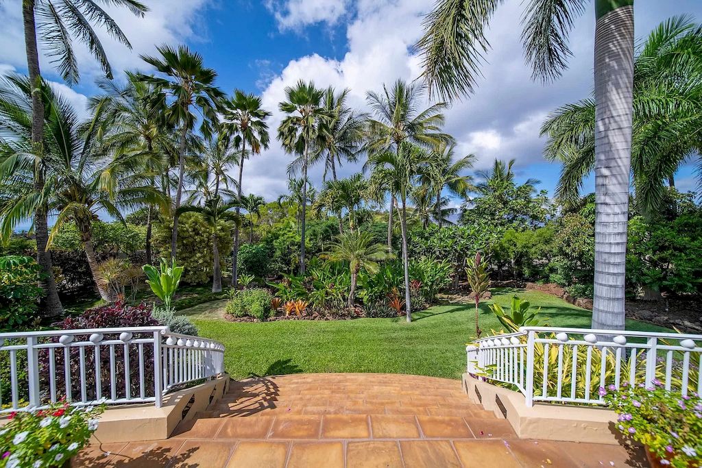 The Home in Hawaii is a luxurious home commanding incredible mountain and ocean views now available for sale. This home located at 135 Kaimanu Pl, Kihei, Hawaii; offering 05 bedrooms and 05 bathrooms with 4,717 square feet of living spaces.