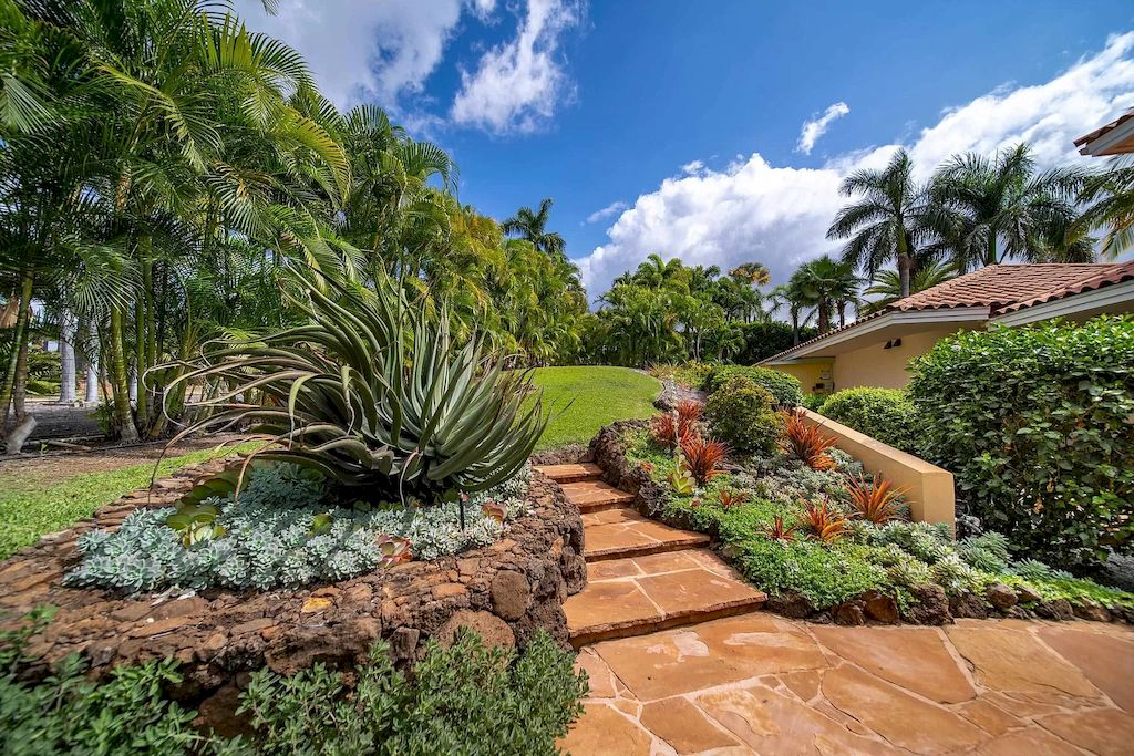 The Home in Hawaii is a luxurious home commanding incredible mountain and ocean views now available for sale. This home located at 135 Kaimanu Pl, Kihei, Hawaii; offering 05 bedrooms and 05 bathrooms with 4,717 square feet of living spaces.