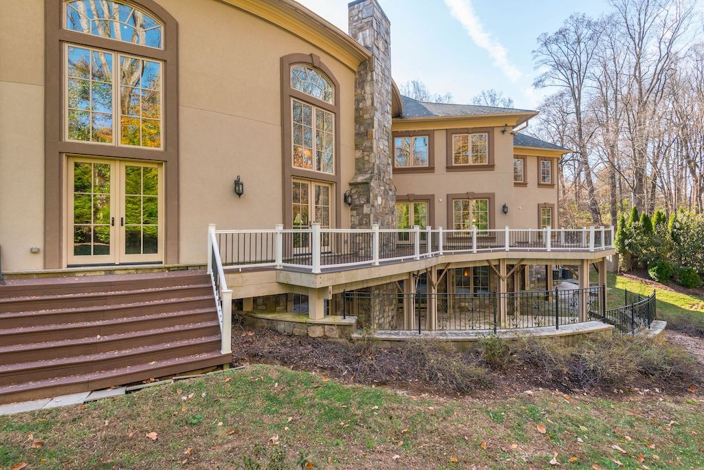 The Home in Virginia is a luxurious home presenting elegance and privacy now available for sale. This home located at 904 Chinquapin Rd, McLean, Virginia; offering 07 bedrooms and 11 bathrooms with 20,000 square feet of living spaces.