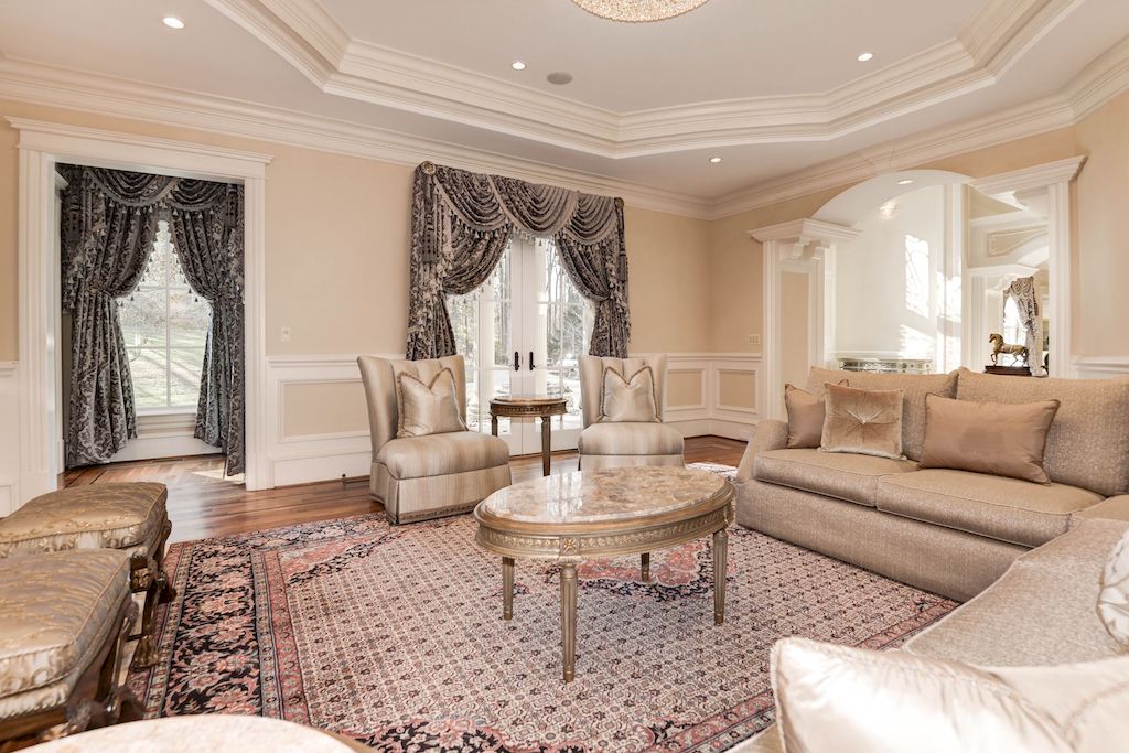 The Home in Virginia is a luxurious home presenting elegance and privacy now available for sale. This home located at 904 Chinquapin Rd, McLean, Virginia; offering 07 bedrooms and 11 bathrooms with 20,000 square feet of living spaces.