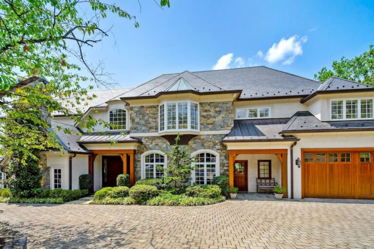 This $6,195,000 Stunning Luxury Home in Maryland Features Wonderful Architectural Details