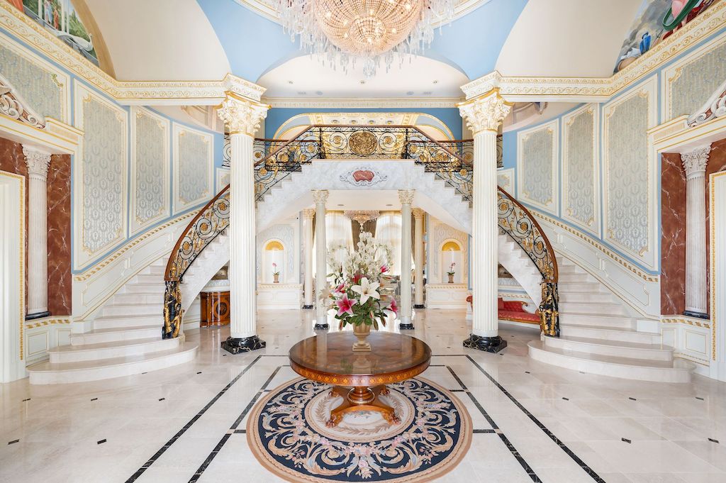 The Home in Maryland is a luxurious home that reminds you of the finest European palaces now available for sale. This home located at 9300 River Rd, Potomac, Maryland; offering 09 bedrooms and 12 bathrooms with 18,900 square feet of living spaces.