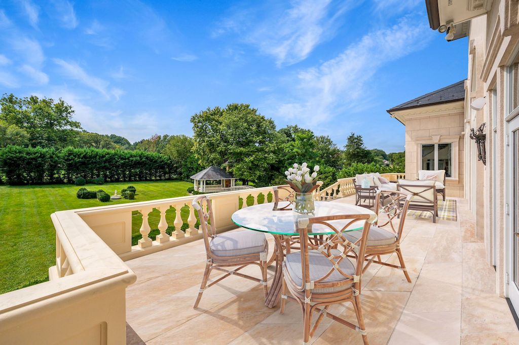 The Home in Maryland is a luxurious home that reminds you of the finest European palaces now available for sale. This home located at 9300 River Rd, Potomac, Maryland; offering 09 bedrooms and 12 bathrooms with 18,900 square feet of living spaces.