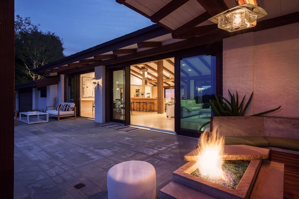 The Home in Los Angeles is one story Allen Siple architectural has breathtaking views from every room now available for sale. This home located at 1888 Mango Way, Los Angeles, California