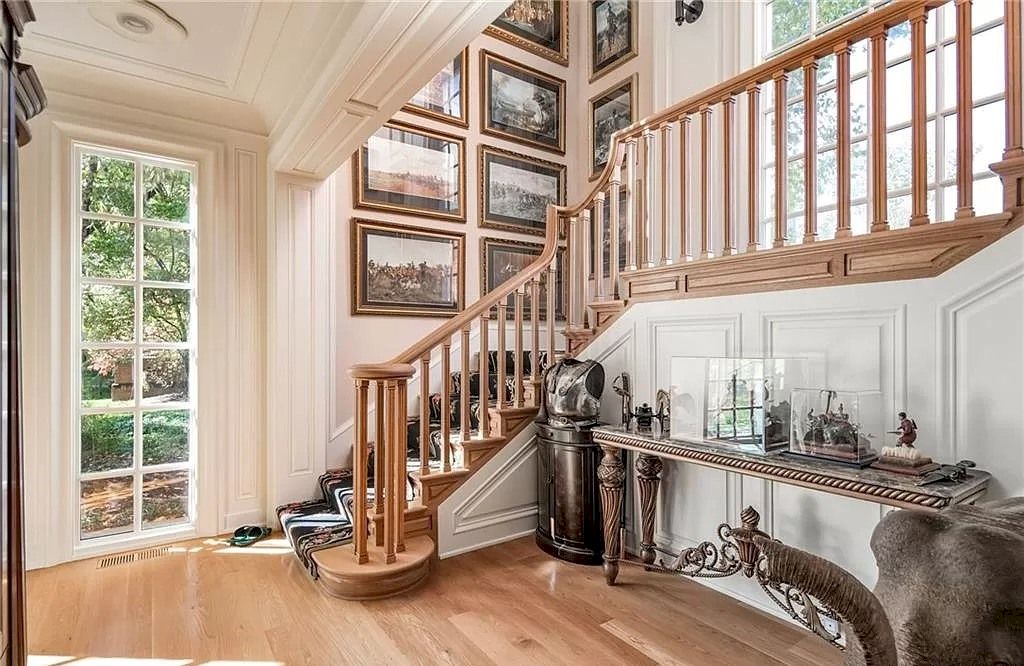 The Home in Connecticut is a luxurious home where every possible amenity at your disposal now available for sale. This home located at 75 & 76 Turtle Back Ln W, New Canaan, Connecticut; offering 08 bedrooms and 11 bathrooms with 14,724 square feet of living spaces. 