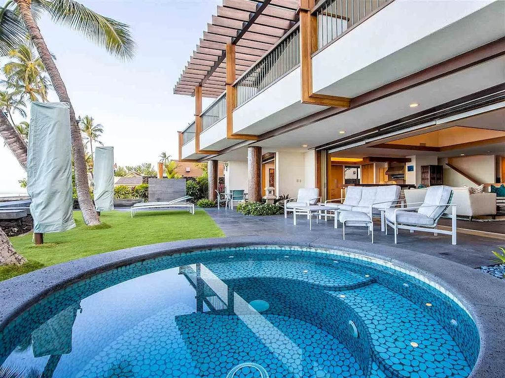 The Home in Hawaii is a luxurious home featuring seamless combination of indoor - outdoor living now available for sale. This home located at 1033 Front St #6, Lahaina, Hawaii; offering 04 bedrooms and 04 bathrooms with 3,764 square feet of living spaces. 