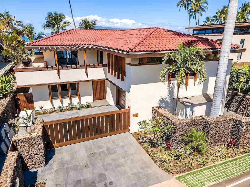 The Home in Hawaii is a luxurious home featuring seamless combination of indoor - outdoor living now available for sale. This home located at 1033 Front St #6, Lahaina, Hawaii; offering 04 bedrooms and 04 bathrooms with 3,764 square feet of living spaces. 