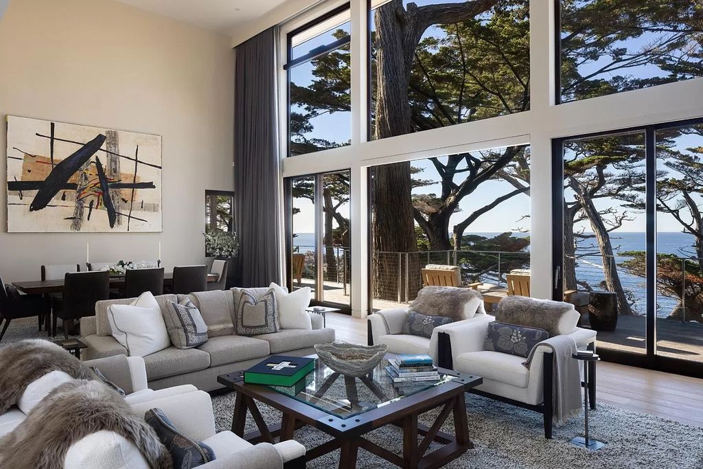 This-Sophisticated-29750000-Pebble-Beach-Oceanfront-Villa-offers-Striking-Architecture-15