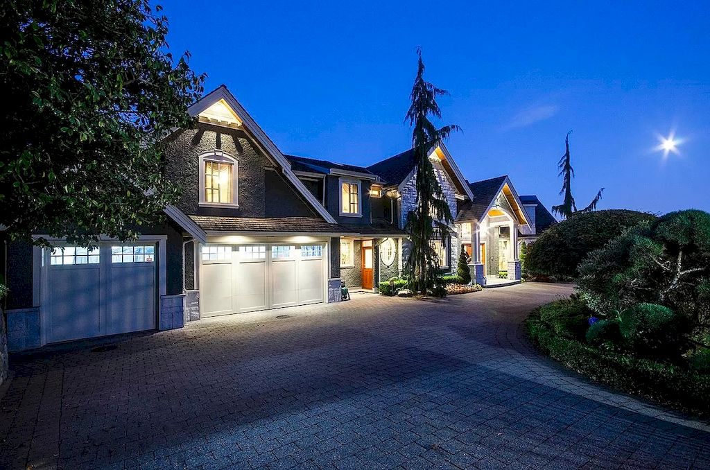 The Mansion in West Vancouver is constructed to the highest of standards now available for sale. This home located at 620 Saint Andrews Rd, West Vancouver, BC V7S 1V4, Canada