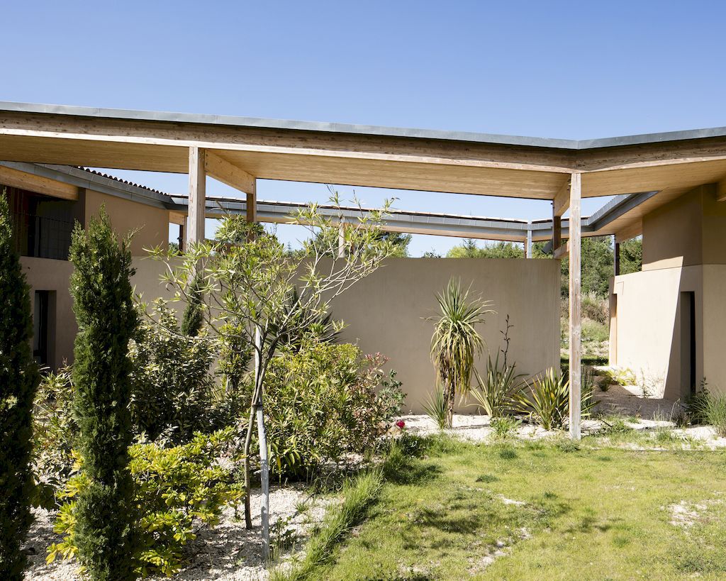 Two dwellings in Aix-en-Provence House in France by PAN Architecture