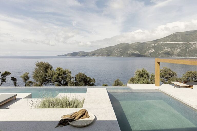 Villa Apollon Merges Contemporary Architecture with Nature by Block722