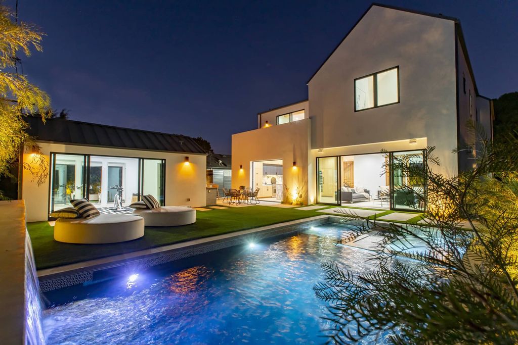 The Home in Culver City is a brand-new modern masterpiece with outstanding craftsmanship and insightful design apparent throughout now available for sale. This home located at 4293 Jasmine Ave, Culver City, California