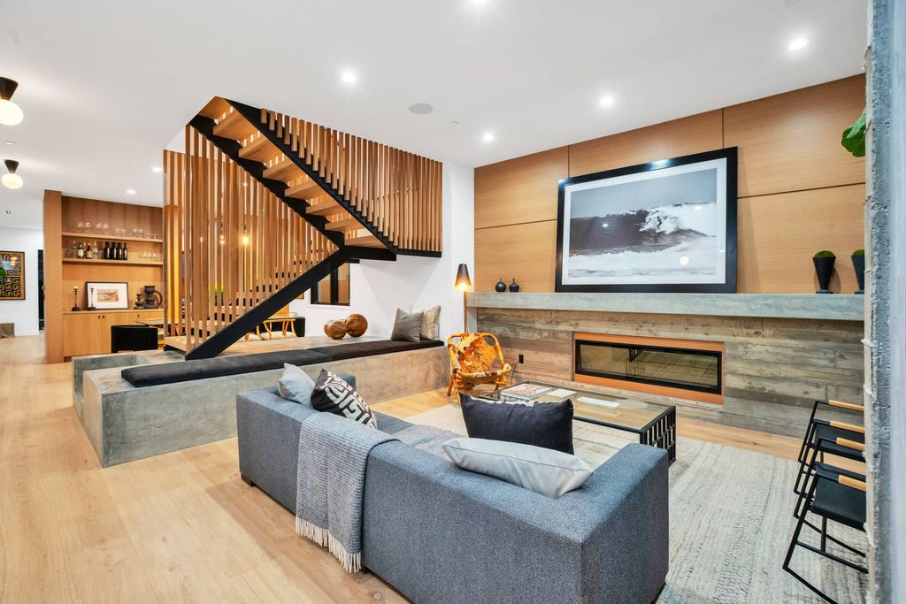 The Home in Culver City is a brand-new modern masterpiece with outstanding craftsmanship and insightful design apparent throughout now available for sale. This home located at 4293 Jasmine Ave, Culver City, California