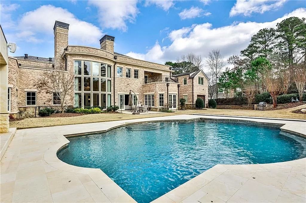 Amazing-Custom-Estate-in-Georgia-Hits-Market-for-5500000-22