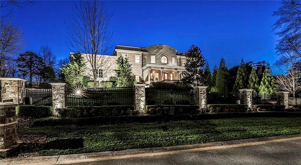 Amazing-Custom-Estate-in-Georgia-Hits-Market-for-5500000-24