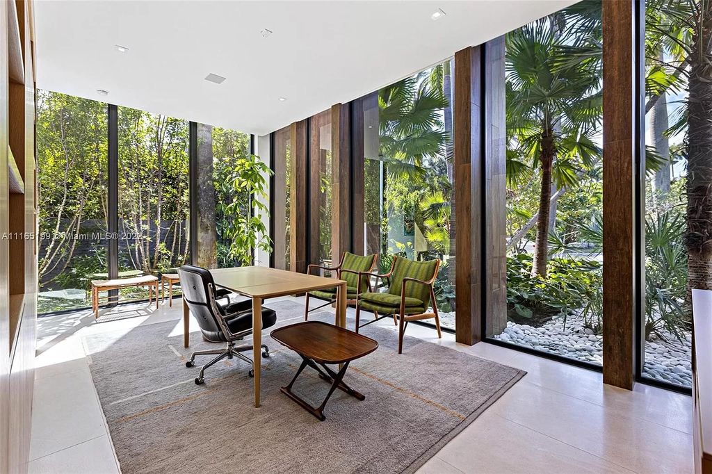 An-Award-Winning-New-Modern-Tropical-Villa-in-Miami-Beach-hits-The-Market-for-12500000-27