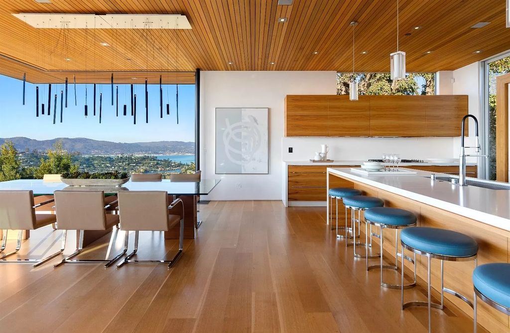 An-Icon-of-Modern-Home-in-Tiburon-boasts-the-Finest-Views-in-the-Bay-Area-Asking-for-16000000-18
