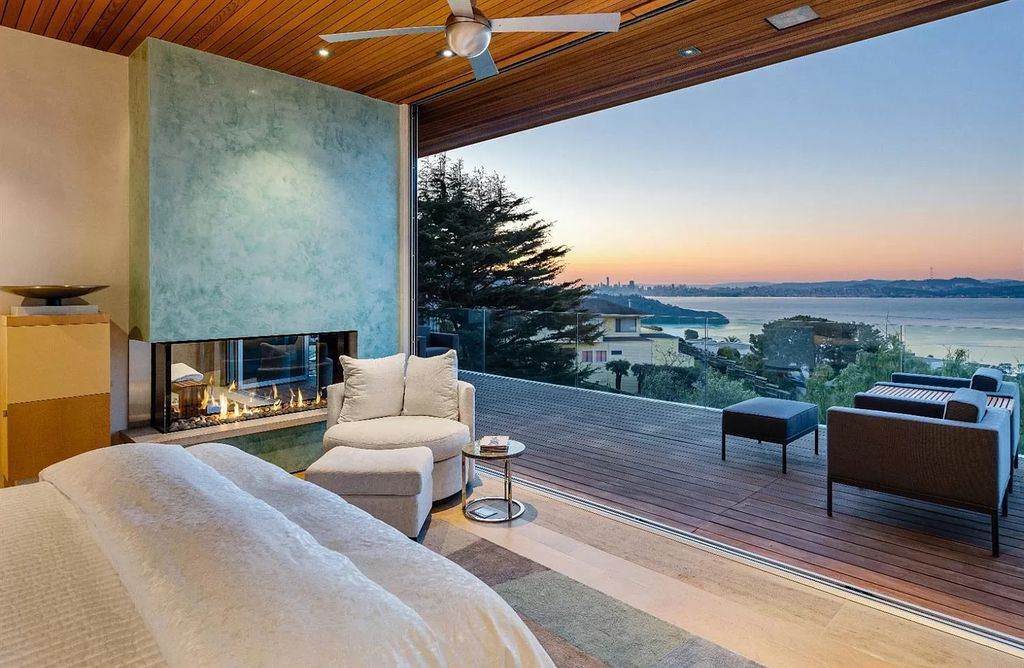 An-Icon-of-Modern-Home-in-Tiburon-boasts-the-Finest-Views-in-the-Bay-Area-Asking-for-16000000-4