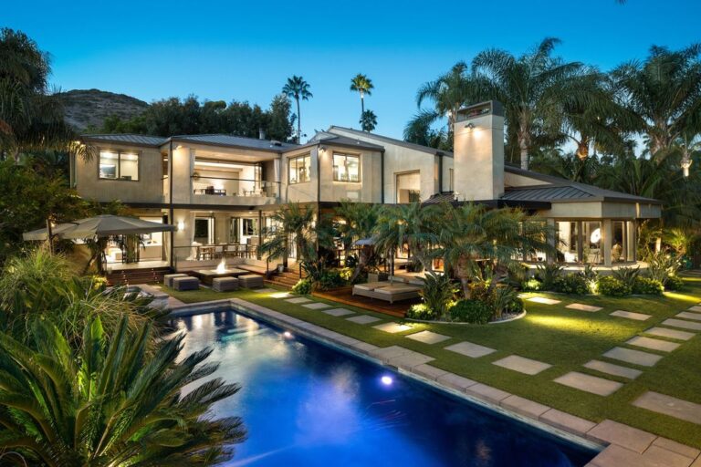 Beautiful Architectural Home in Malibu offers Luxurious Living and Dazzling Entertaining for Sale at $16,995,000