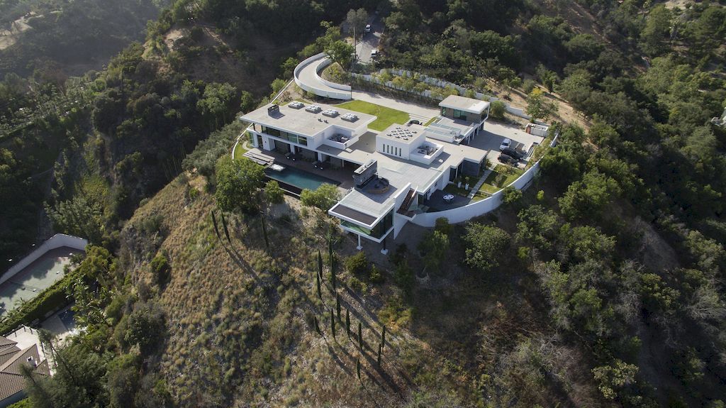 Benedict-Canyon-House-in-Beverly-Hills-California-by-Whipple-Russell-6