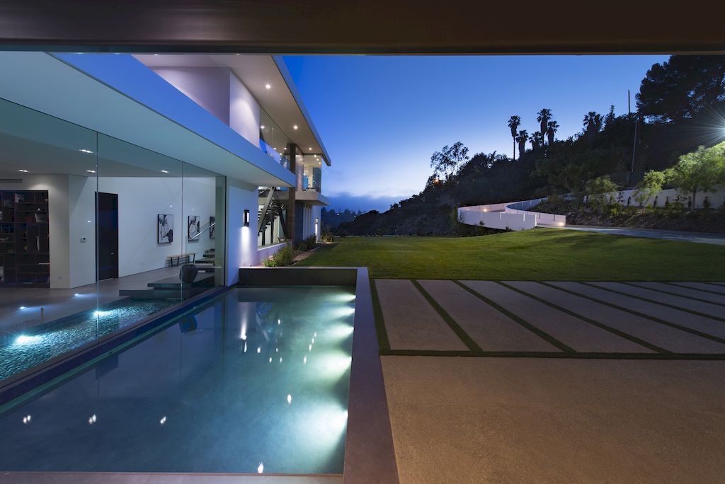 Benedict-Canyon-House-in-Beverly-Hills-California-by-Whipple-Russell-8