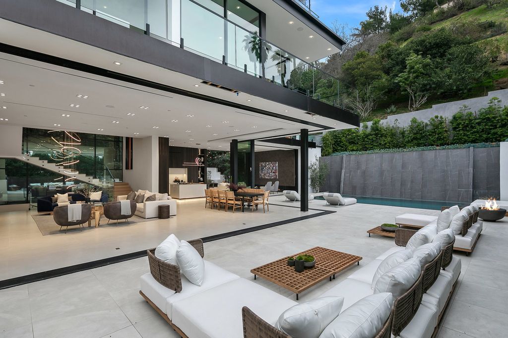 Brand-New-Organic-Modern-Home-in-Los-Angeles-with-The-Highest-end-Finishes-Throughout-hits-the-Market-for-9995000-6
