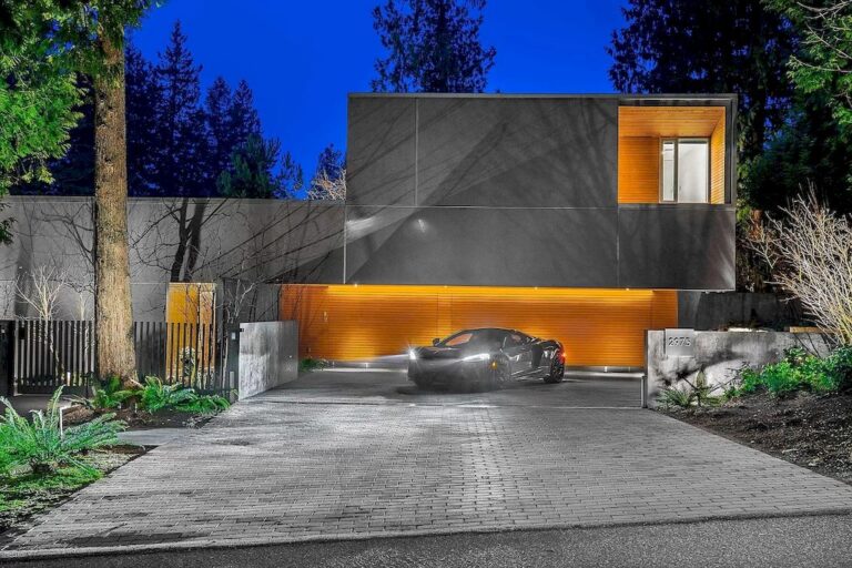 Brilliant Estate in West Vancouver Bathe in Natural Light Asking for C$14,880,000