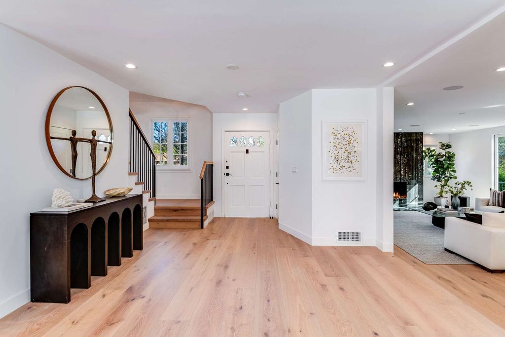 Completely-Renovated-Contemporary-Home-in-the-Highly-Coveted-Beverly-Hills-Flats-for-Sale-at-12995000-4