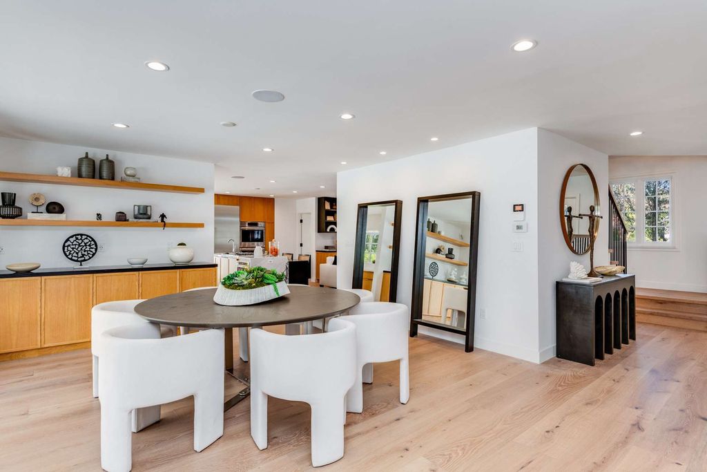 Completely-Renovated-Contemporary-Home-in-the-Highly-Coveted-Beverly-Hills-Flats-for-Sale-at-12995000-8