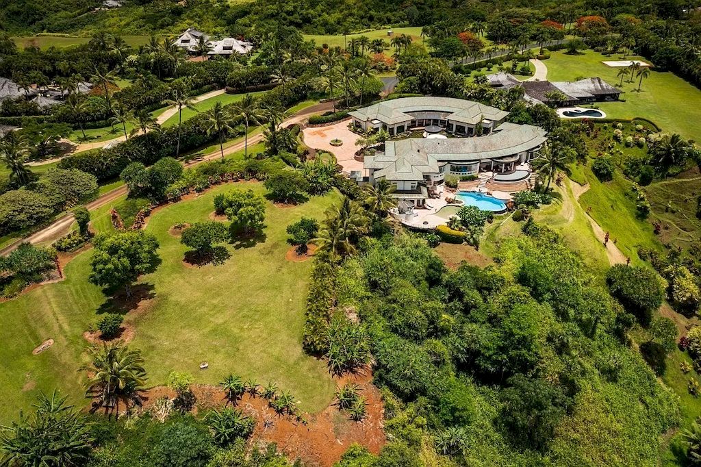 The Home in Hawaii is a luxurious home fully equipped with high-end amenities as well as commanding panoramic ocean views now available for sale.
