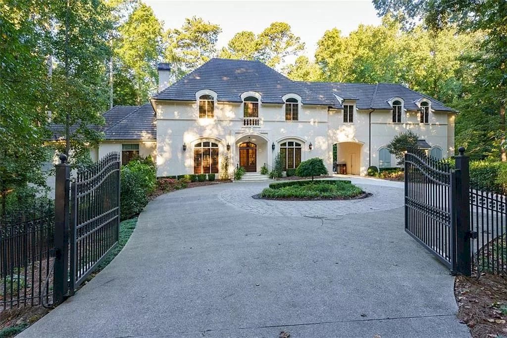 The Home in Georgia is a luxurious, impressive and well-built home now available for sale. This home located at 4150 Beechwood Dr NW, Atlanta, Georgia; offering 05 bedrooms and 07 bathrooms with 7,400 square feet of living spaces.