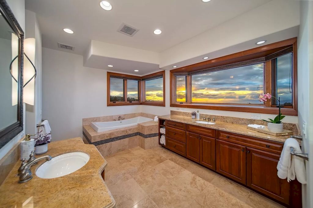 The Home in Hawaii is a luxurious home in the condition of high-quality sophistication now available for sale. This home located at 885 Pulehuiki Rd, Kula, Hawaii; offering 04 bedrooms and 04 bathrooms with square 4,703 feet of living spaces.