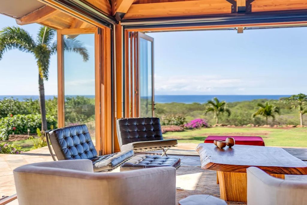 Featuring-Picturesque-Land-and-Panoramic-Ocean-Views-this-Slice-of-Paradise-in-Hawaii-Listed-at-3400000-6