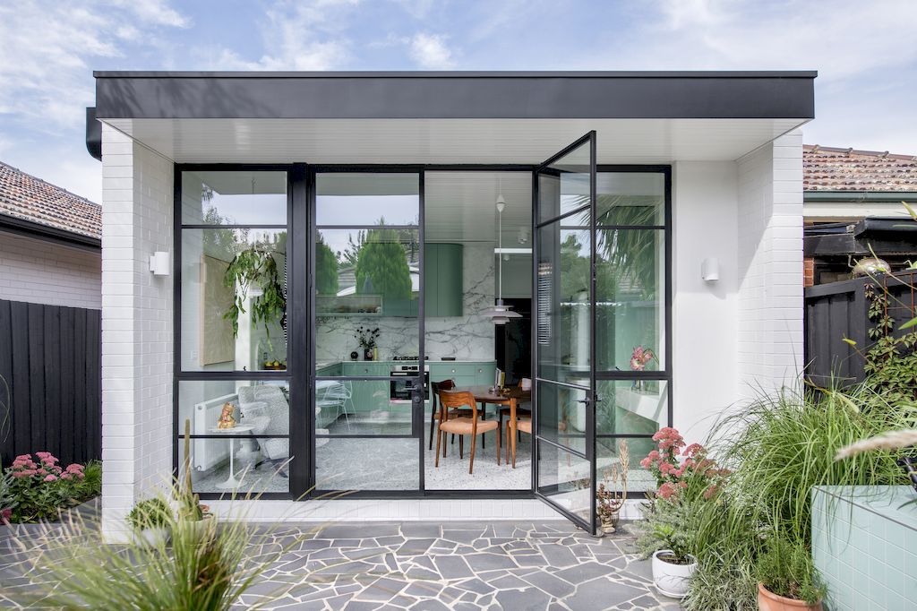 Flemington-house-Minty-fresh-addition-in-Australia-by-Lisa-Breeze-Architect-4