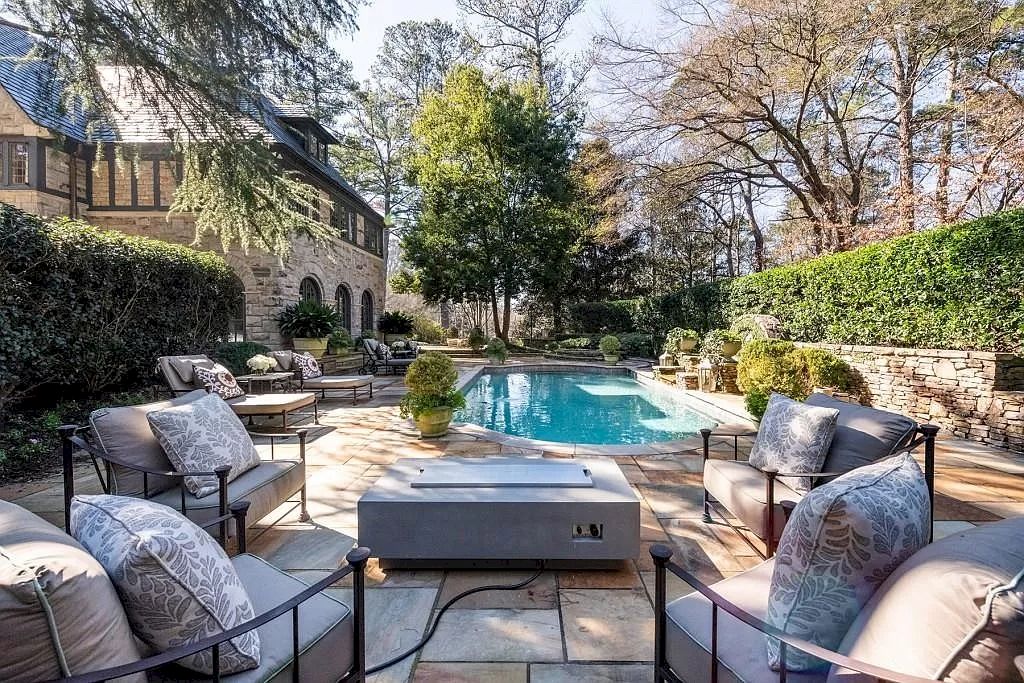 The Home in Georgia is a luxurious home designed with entertaining purposes now available for sale. This home located at 3015 Andrews Dr NW, Atlanta, Georgia; offering 05 bedrooms and 08 bathrooms with 6,825 square feet of living spaces. 