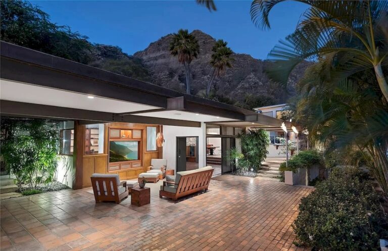 Get a Sense of Heritage and Sophistication in Hawaii in this $4,795,000 Beautiful Home