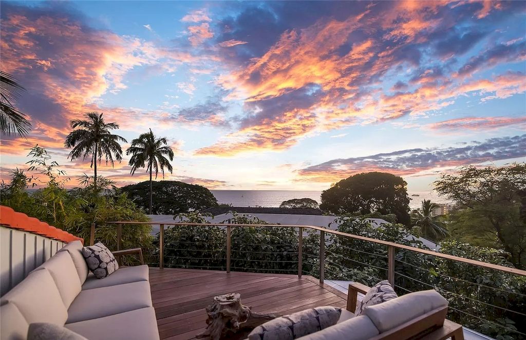 Get-a-Sense-of-Heritage-and-Sophistication-in-Hawaii-in-this-4795000-Beautiful-Home-7