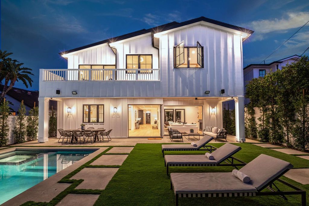 The Home in Studio City is a gorgeous new construction in prestigious Colfax Meadows perfect indoor outdoor entertaining now available for sale. This home located at 4365 Kraft Ave, Studio City, California