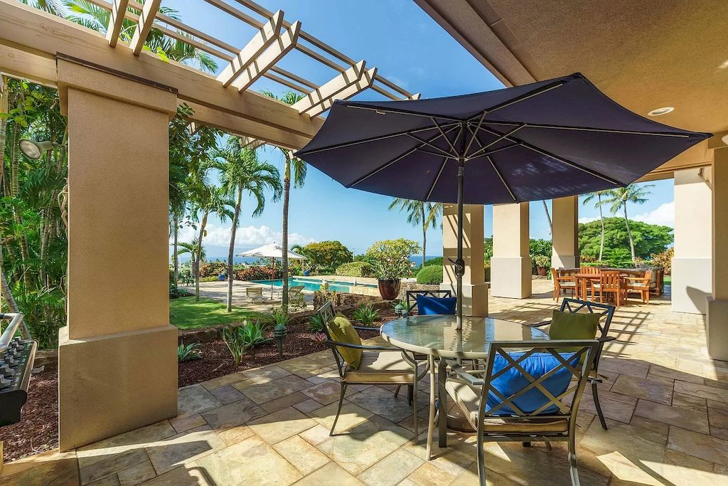 The Home in Hawaii is a luxurious home and a perfect place to relax among mature landscaping now available for sale. This home located at 170 Kalaihi Pl, Lahaina, Hawaii; offering 04 bedrooms and 03 bathrooms with 4,138 square feet of living spaces. 