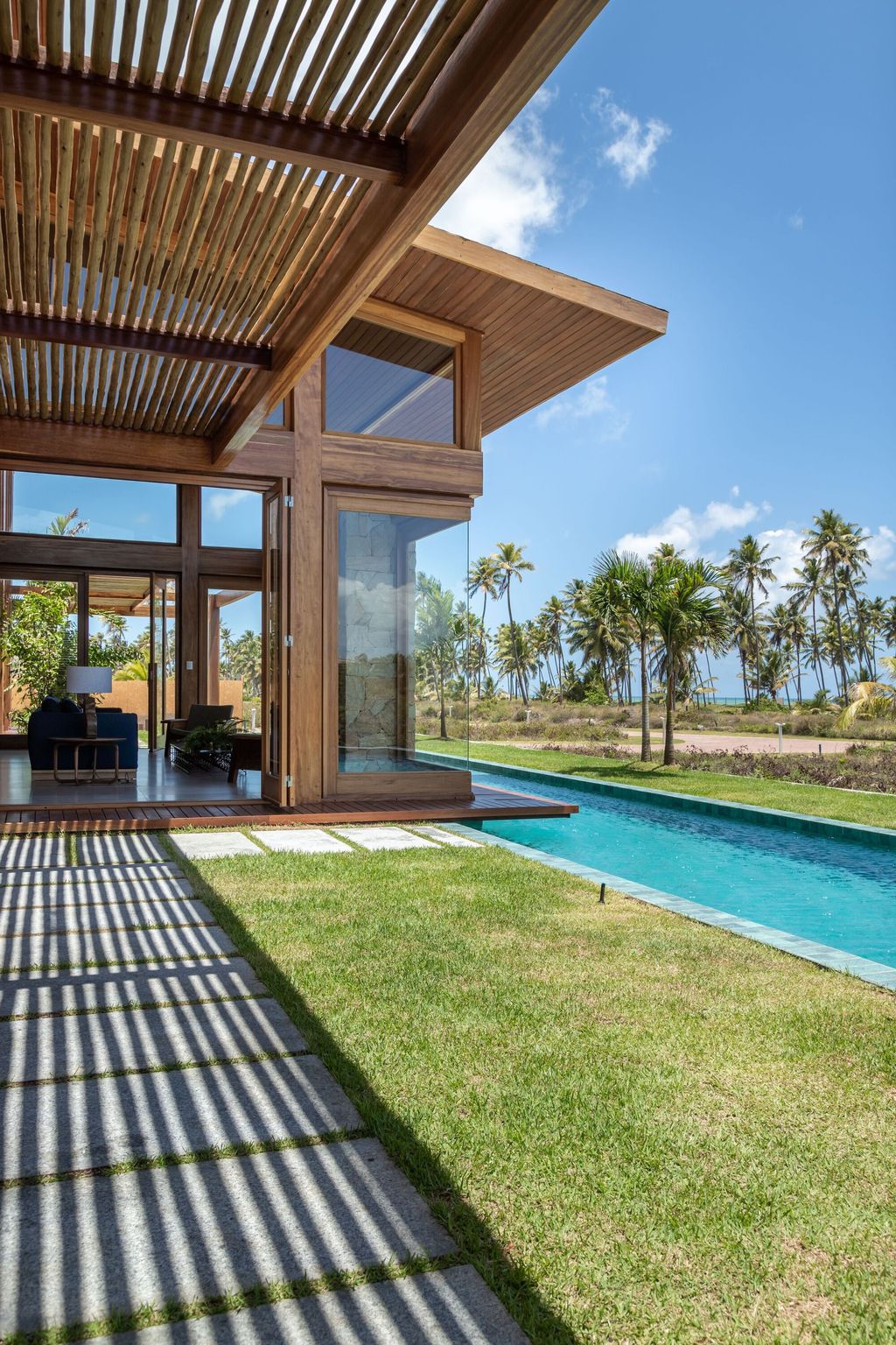 Jangadas House, a Stunning Beach House in Brazil by GAM Arquitetos