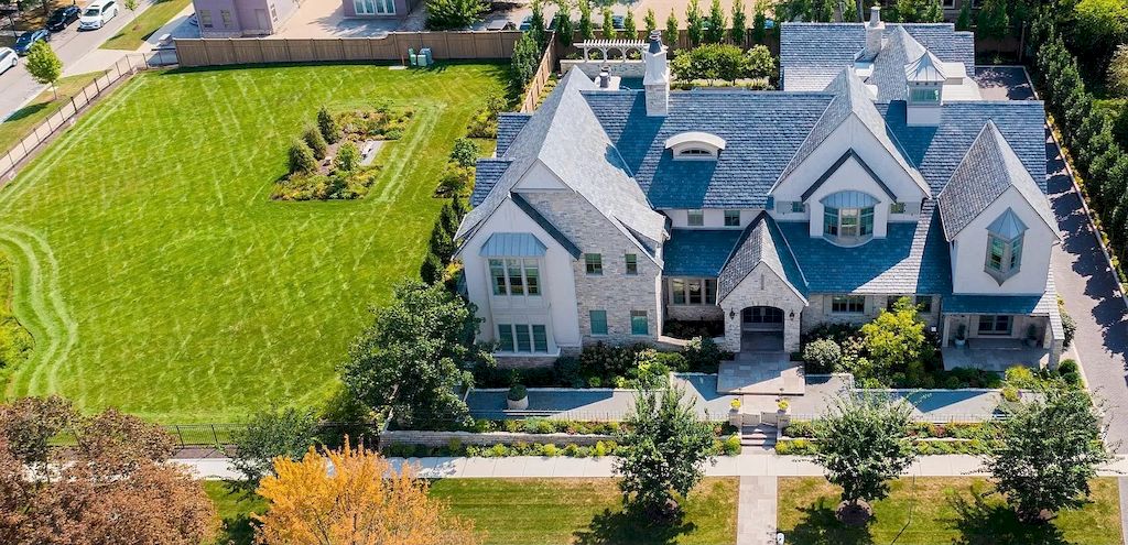 Magnificent-Stone-Manor-in-Illinois-Hits-Market-for-14999000-17