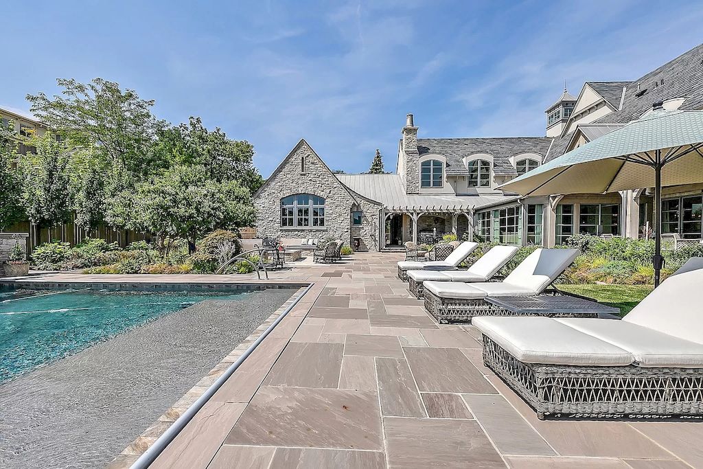 Magnificent-Stone-Manor-in-Illinois-Hits-Market-for-14999000-38