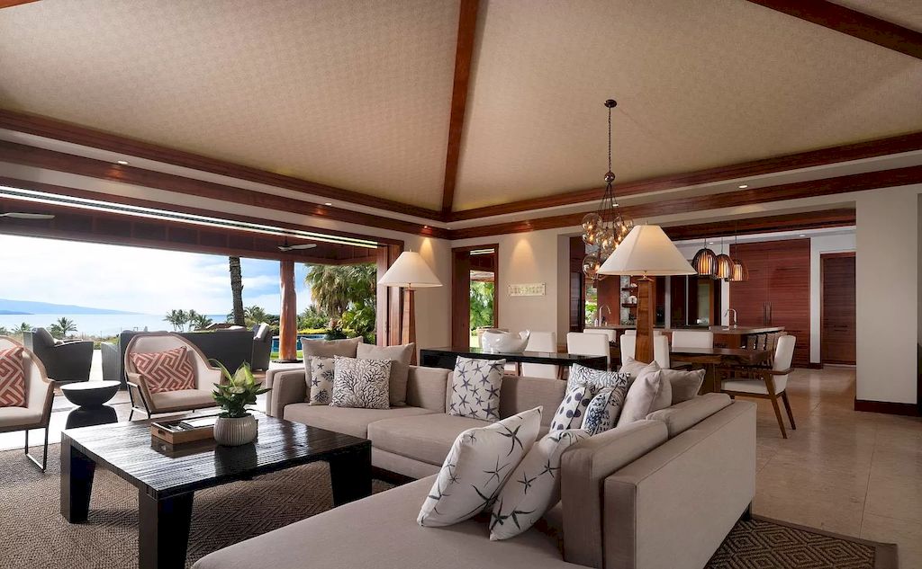 Masterly-Built-with-Only-Finest-Craftsmen-and-Materials-this-Incredible-Home-in-Hawaii-Listed-at-16200000-7