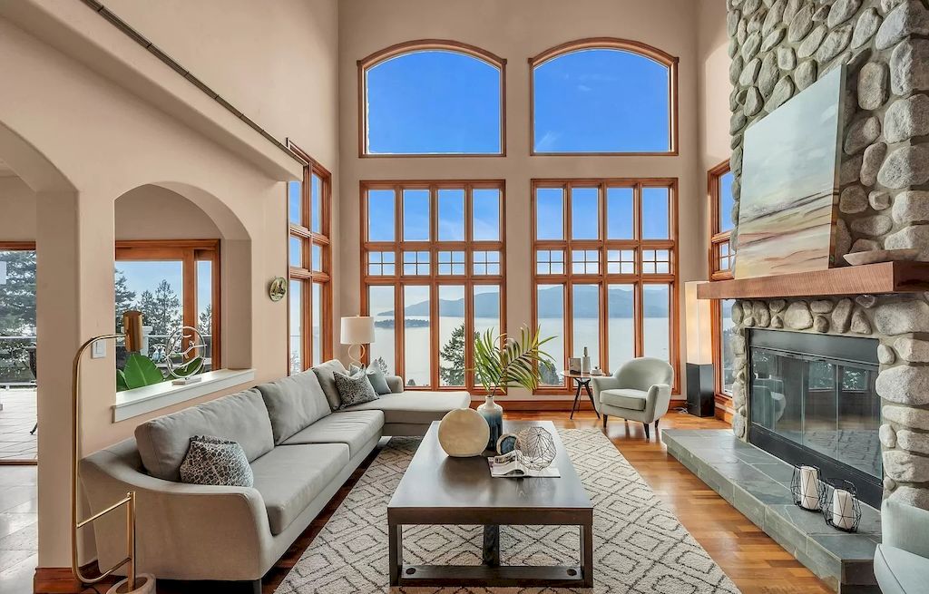 Perched-high-on-the-Hill-above-Sea-view-Mediterranean-Villa-in-West-Vancouver-Asks-for-C7888000-37